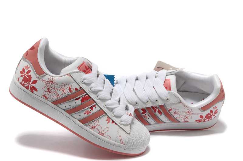 basket adidas dentelle blanche